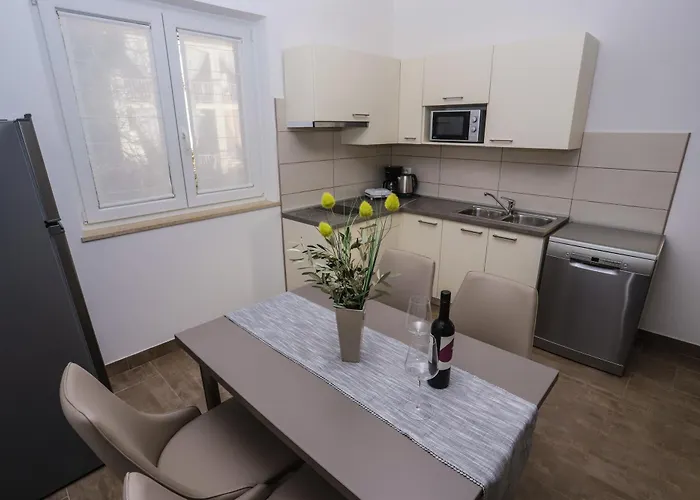 Pical アパート ポレッチ