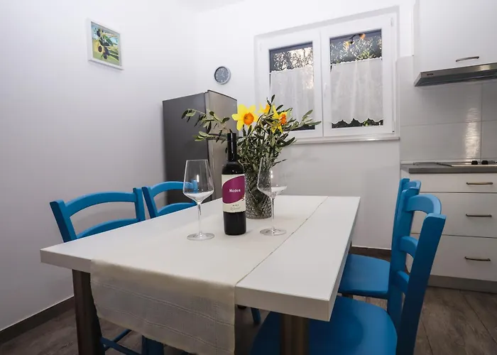 Pical アパート ポレッチ